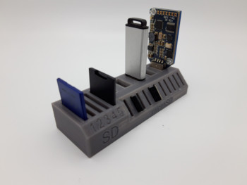 USB, SD and micro SD Card stand